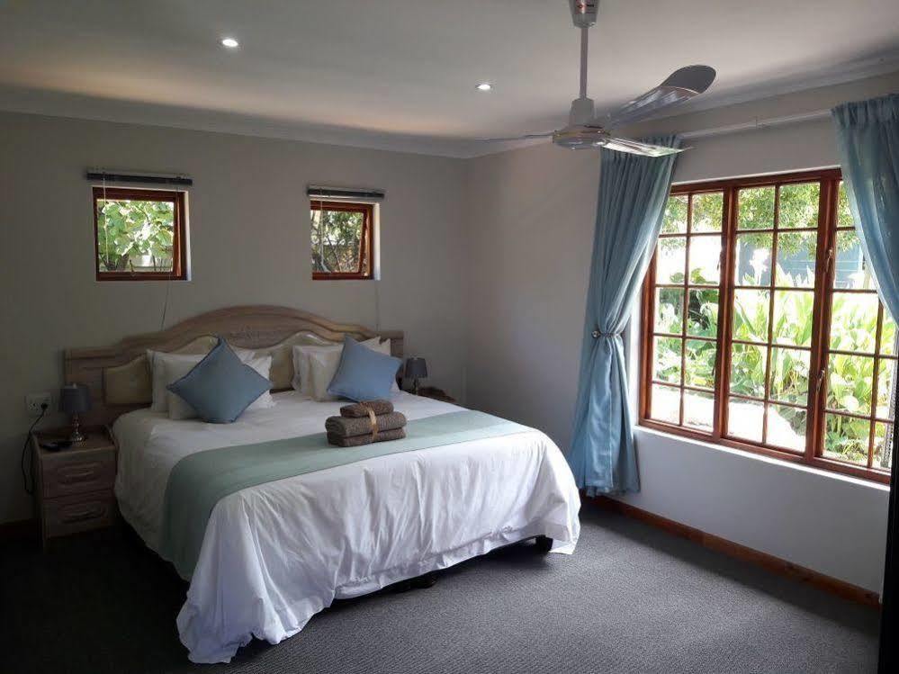 The Village Lodge Stormsrivier Exterior photo