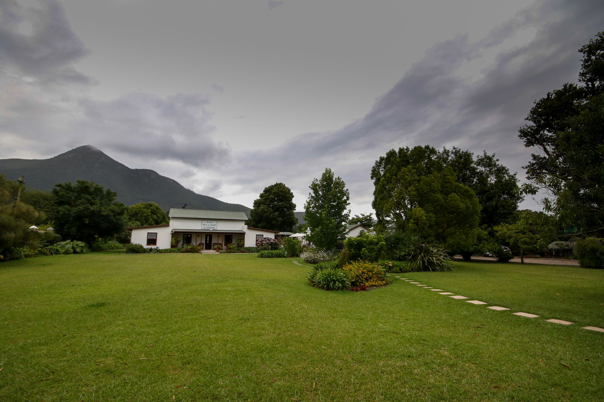 The Village Lodge Stormsrivier Exterior photo