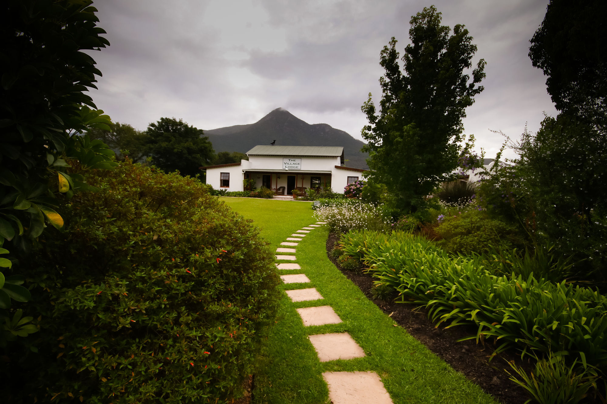 The Village Lodge Stormsrivier Exterior photo