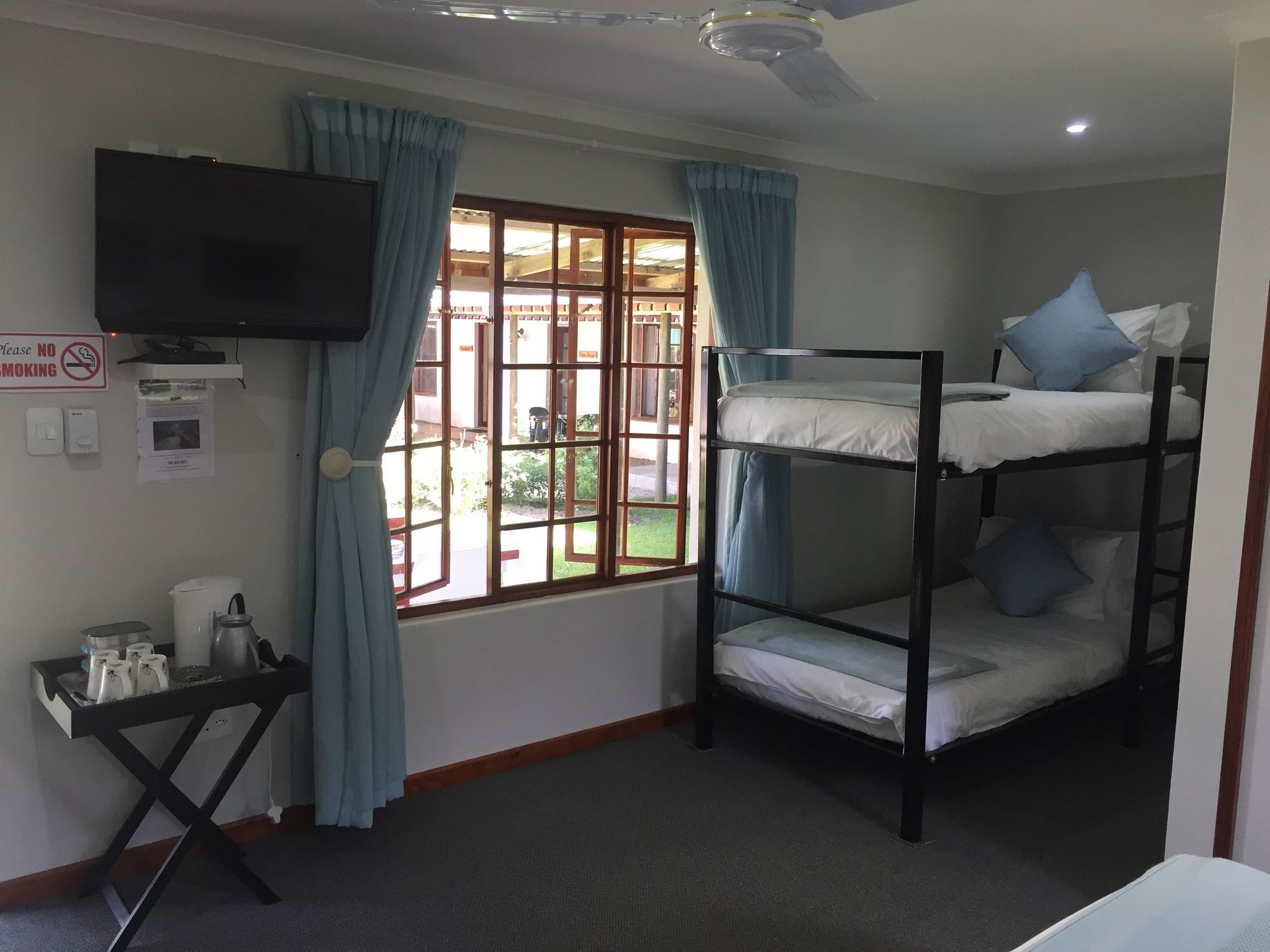 The Village Lodge Stormsrivier Exterior photo